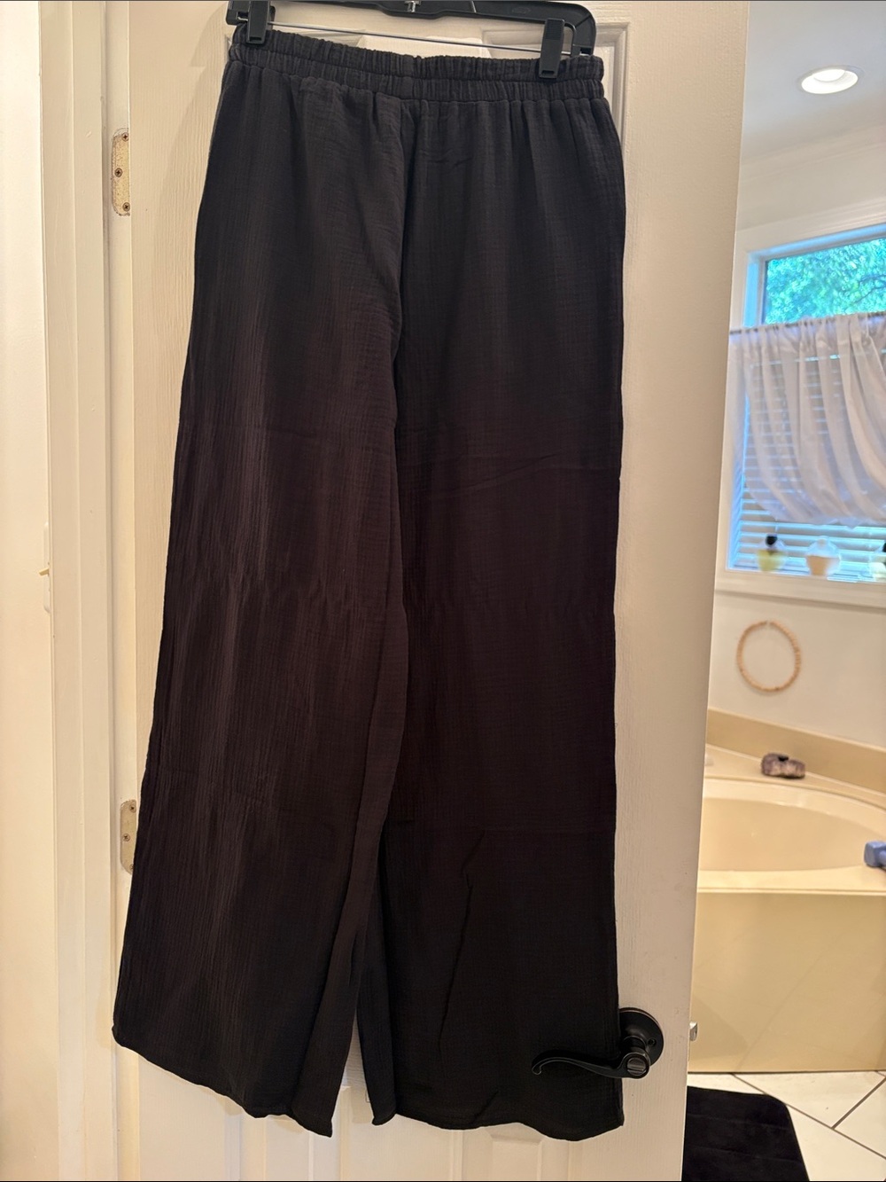 Zenana Outfitters Black Wide-Leg Elastic-Waist Pants - Picture 5 of 9